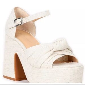 Copper Key Picnic  Platform Sandals 9.5